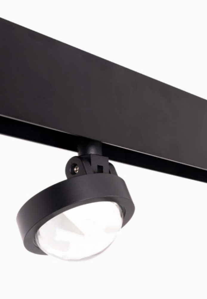 Image of MAXLIGHT Track Magnetic 48V-os sínrendszeres lámpa, állítható, 8W, 3000K, 767 lm, Ø6.5 cm, fekete