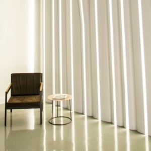 Kép 3/7 - Orac Decor C374 rejtett világításos díszléc, 50 x 180 x 2000 mm