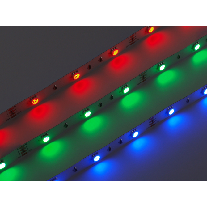LED szalag beltéri 5050-30 (12 Volt), RGB, nagy fényerejű típus (3369)