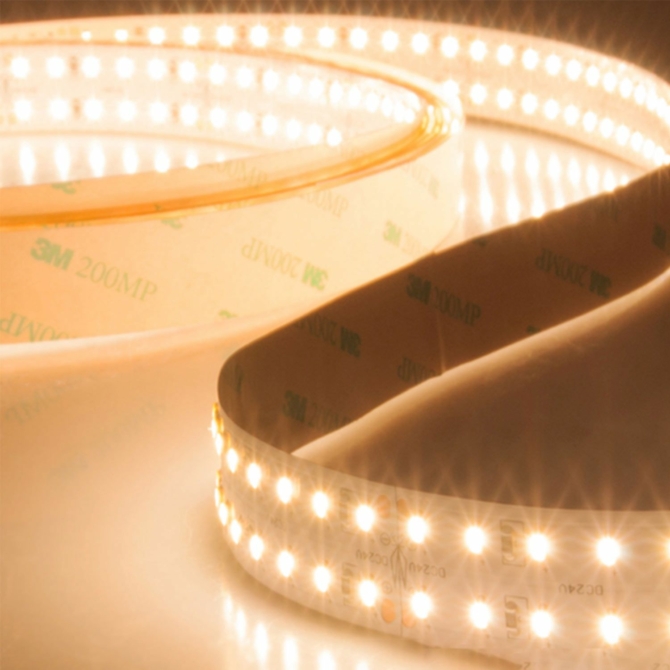 ISOLED CRI930 flexibilis LED szalag, 24V, 30W, kétsoros, IP20, 3000K, 240 LED/m, 2900 lm, 5 méter